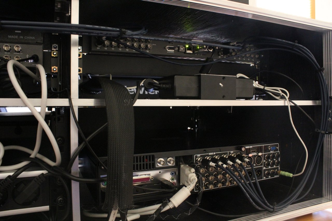 Elman Dual O.B. BOX HD (mobile video studio)